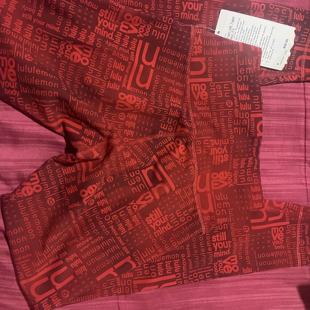 Lululemon - Picture 3 of 3